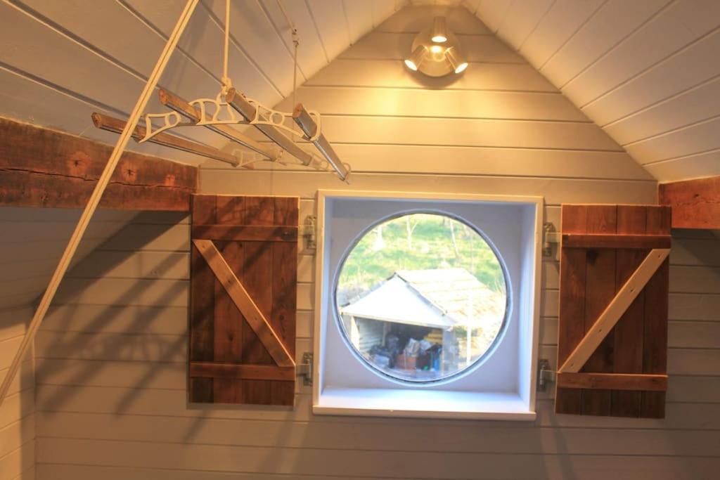The Scullery - A Quirky Annex With Wood Fire Villa Huddersfield Dış mekan fotoğraf